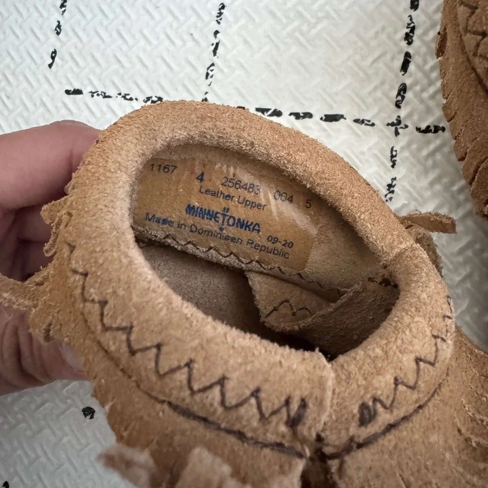 Minnetonka Riley Bootie - Size 4, Brand New